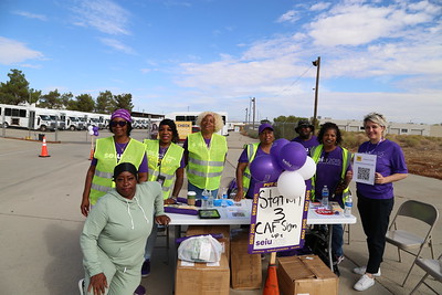SEIU 2015 Members working the Lancaster drive-thru
